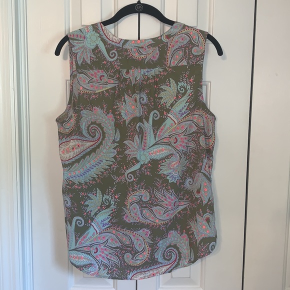 AEO paisley button up tank - Picture 5 of 8